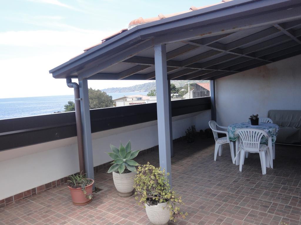 Appartamento Sul Mare Acireale Bagian luar foto